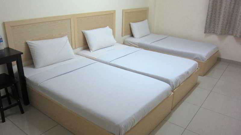 Oyo 301 River Inn Hotel Butterworth Exterior photo